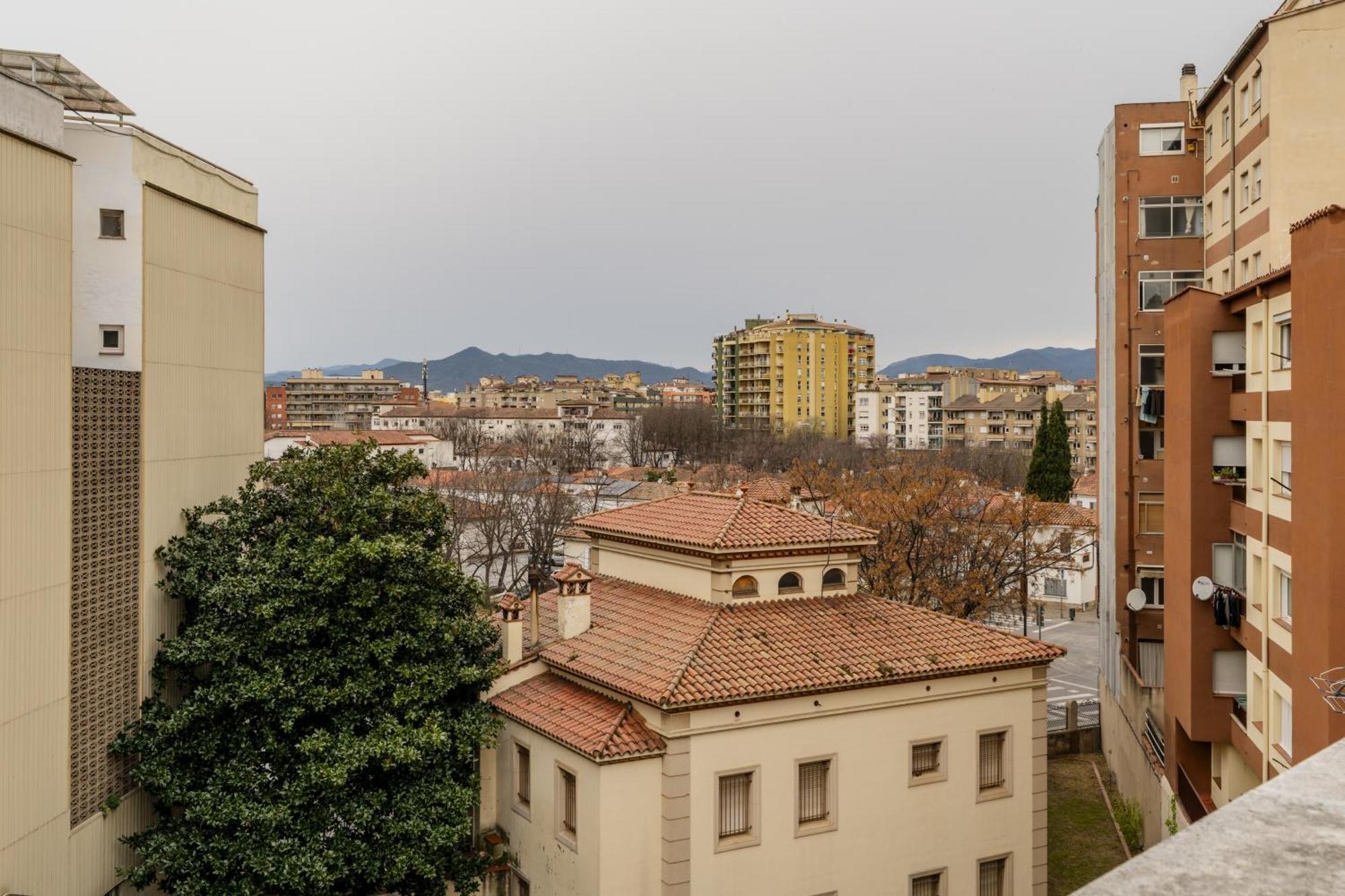 Apartamento Con Dos Grandes Terrazas En Girona Exteriér fotografie